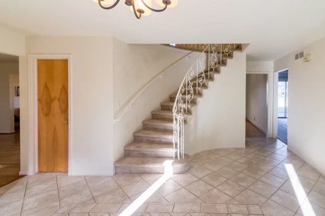 6882 Post Oak Drive, West Bloomfield, MI 48322