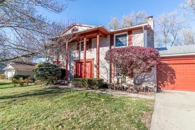 6882 Post Oak Drive, West Bloomfield, MI 48322
