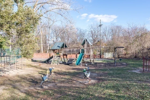 6882 Post Oak Drive, West Bloomfield, MI 48322
