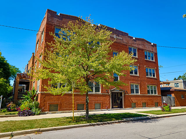 4234 North Campbell Avenue 2, Chicago, IL 60618 | Vis-home